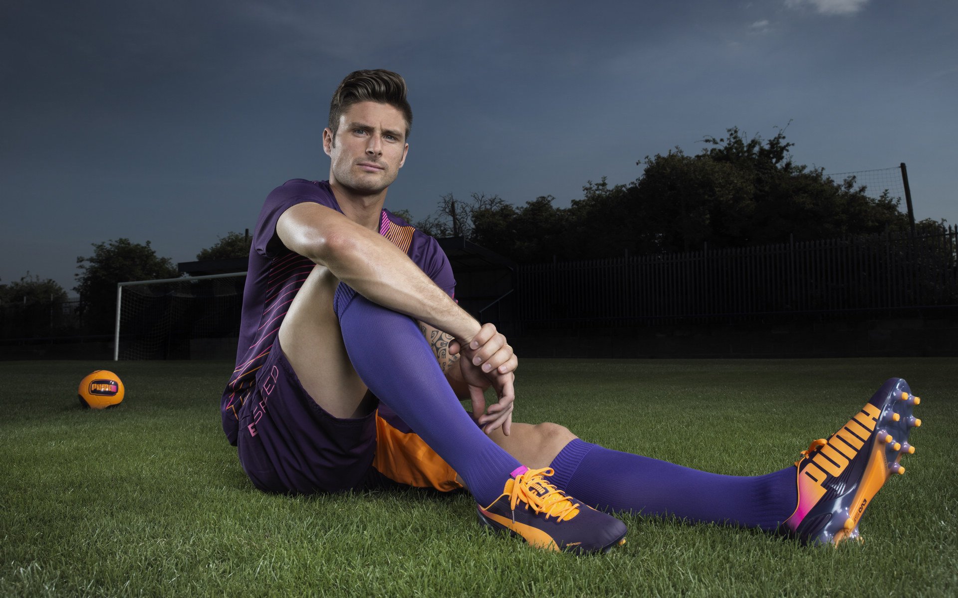 姆巴佩梅开二度助巴黎圣日耳曼登顶法甲积分榜