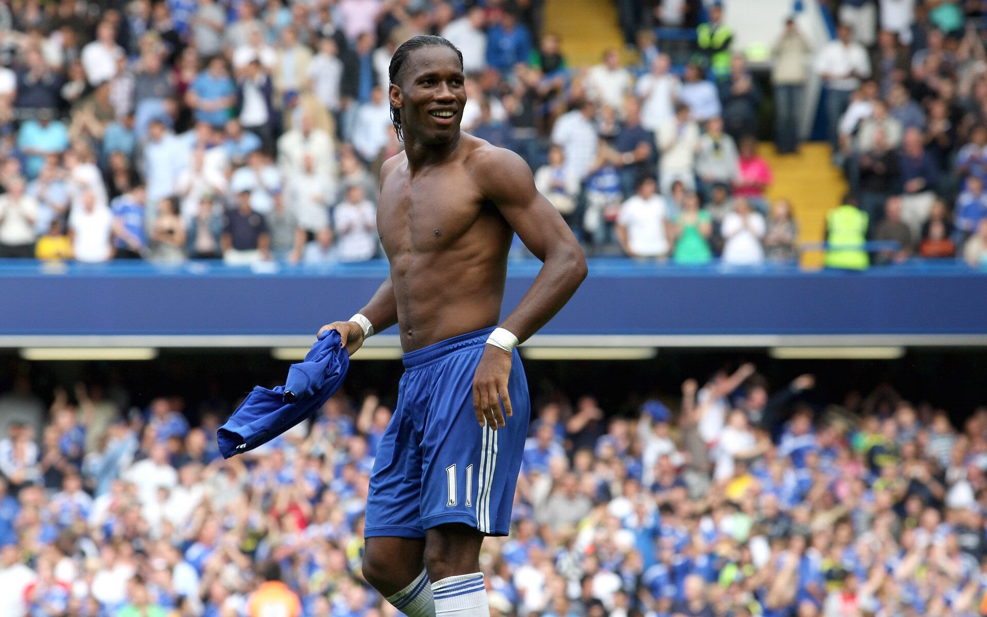 全国田径锦标赛跳远项目精彩纷呈，新星闪耀创佳绩