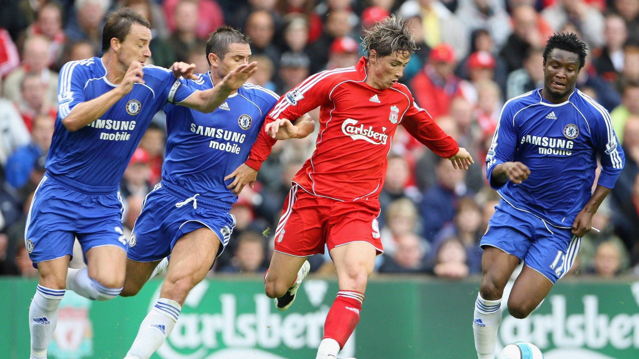 纳达尔关键破发点制胜 鏖战五盘逆转晋级法网四强